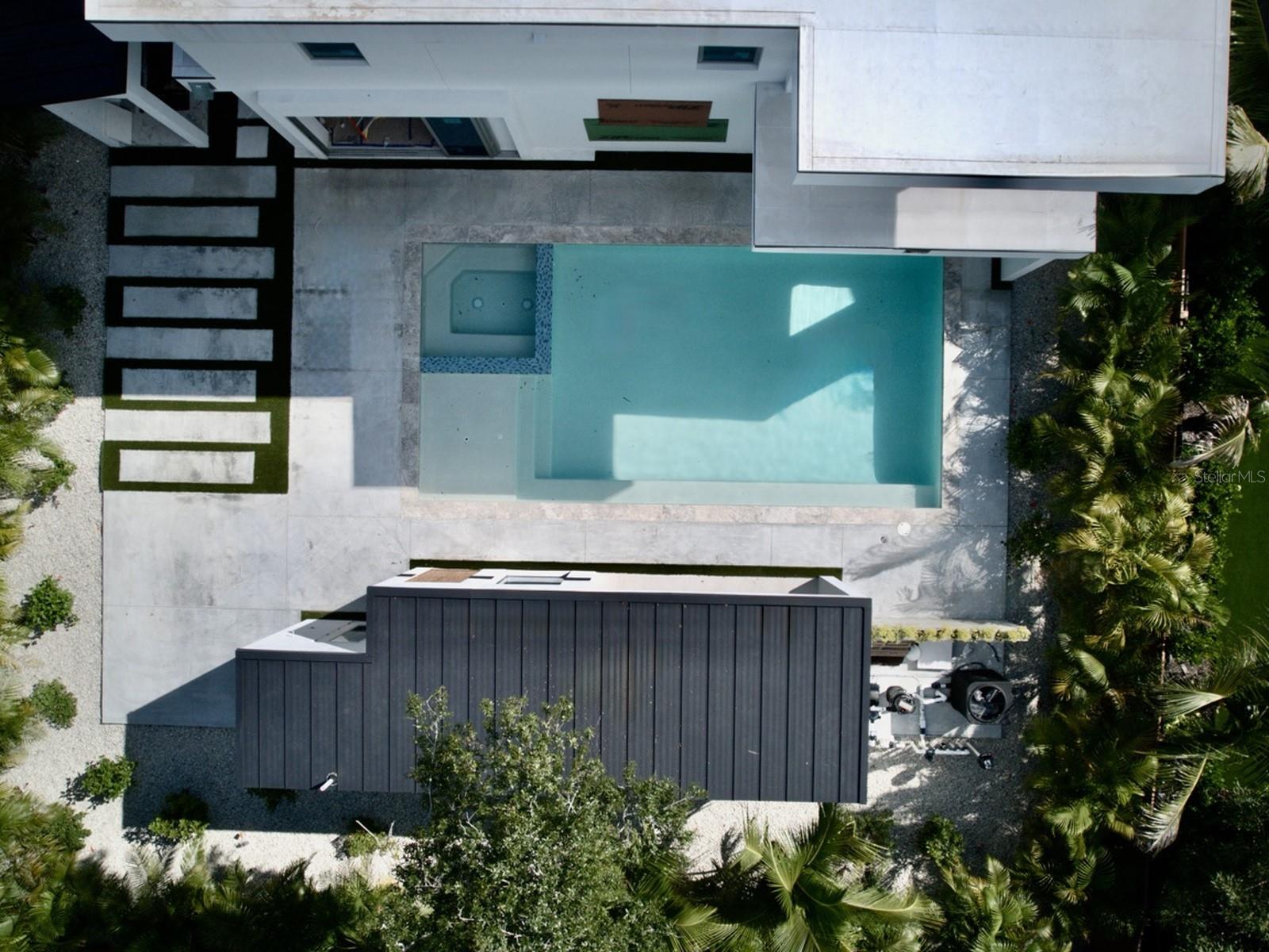 2125 DATURA ST — photo 8