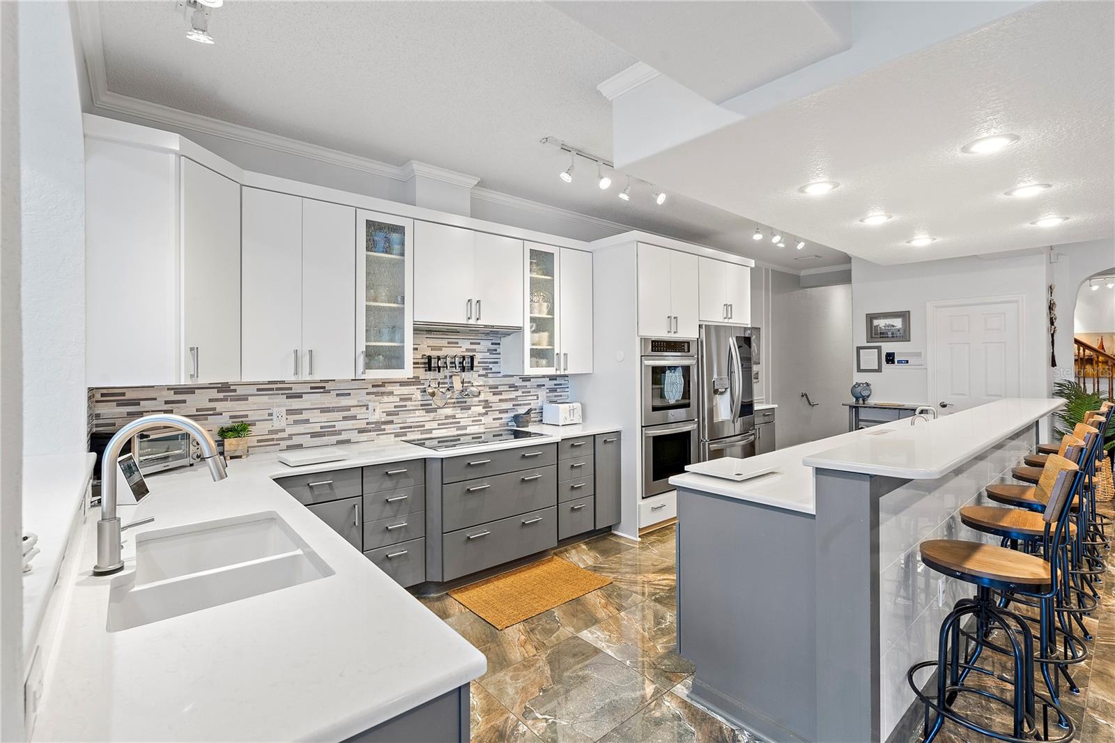 830 PINELLAS BAYWAY S — photo 10