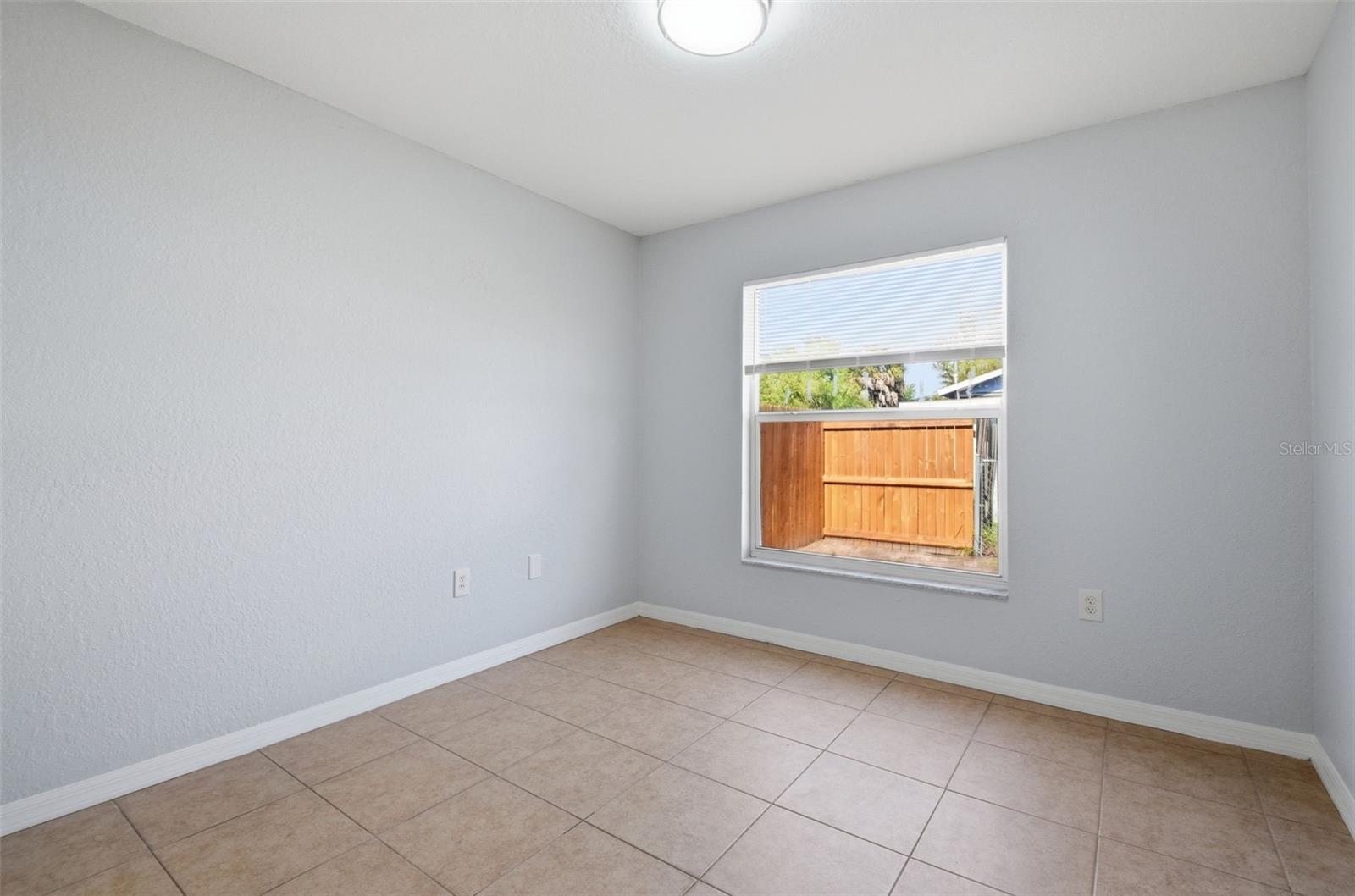 6018 FLORA TER — photo 17