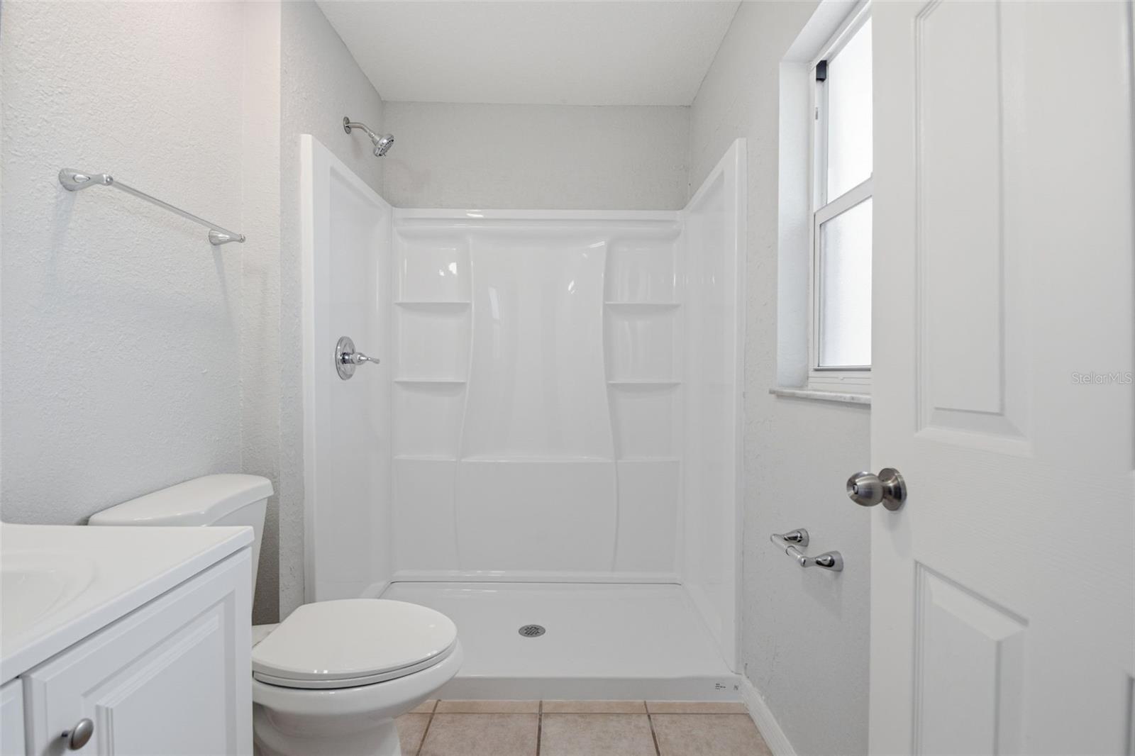 6018 FLORA TER — photo 28