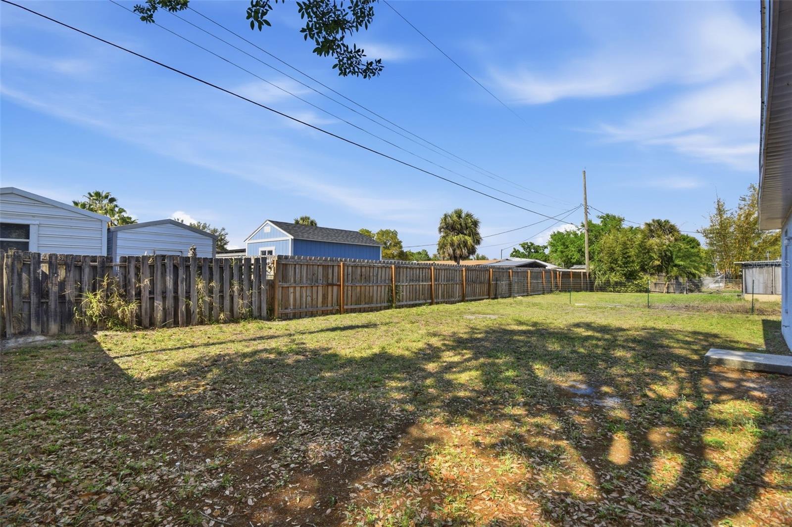 6018 FLORA TER — photo 31