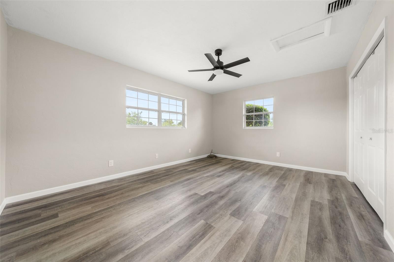 5929 MURDOCK AVE — photo 32