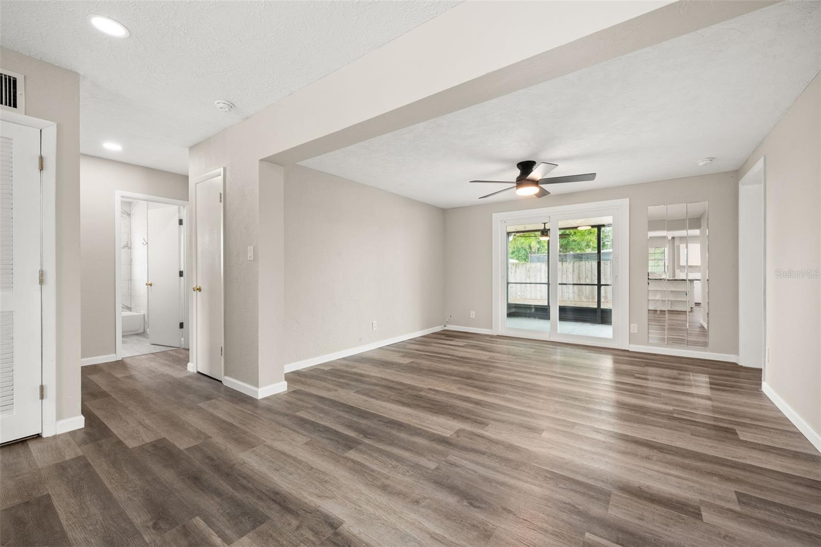 5929 MURDOCK AVE — photo 20