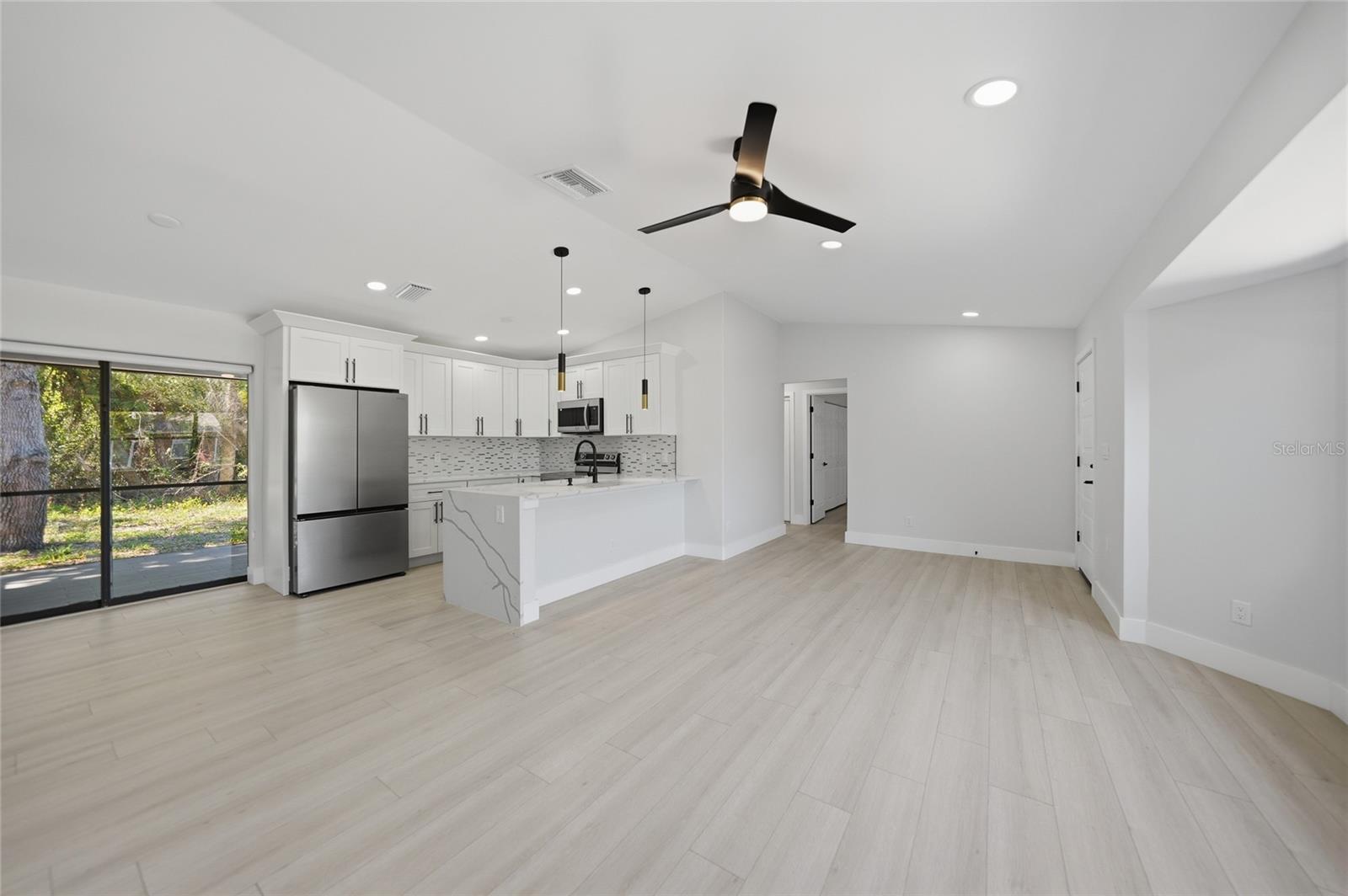 5009 JODY AVE — photo 3