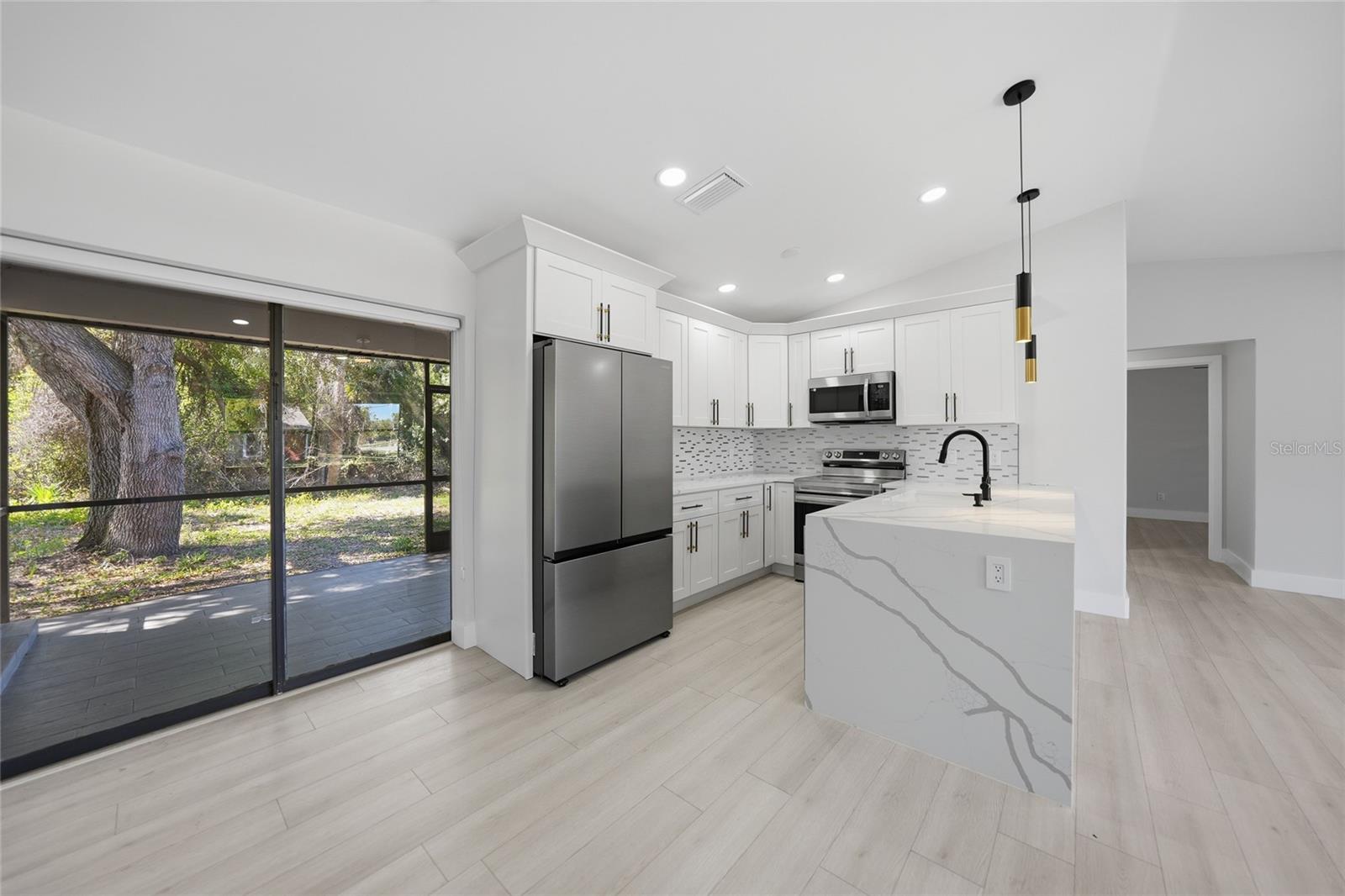 5009 JODY AVE — photo 6