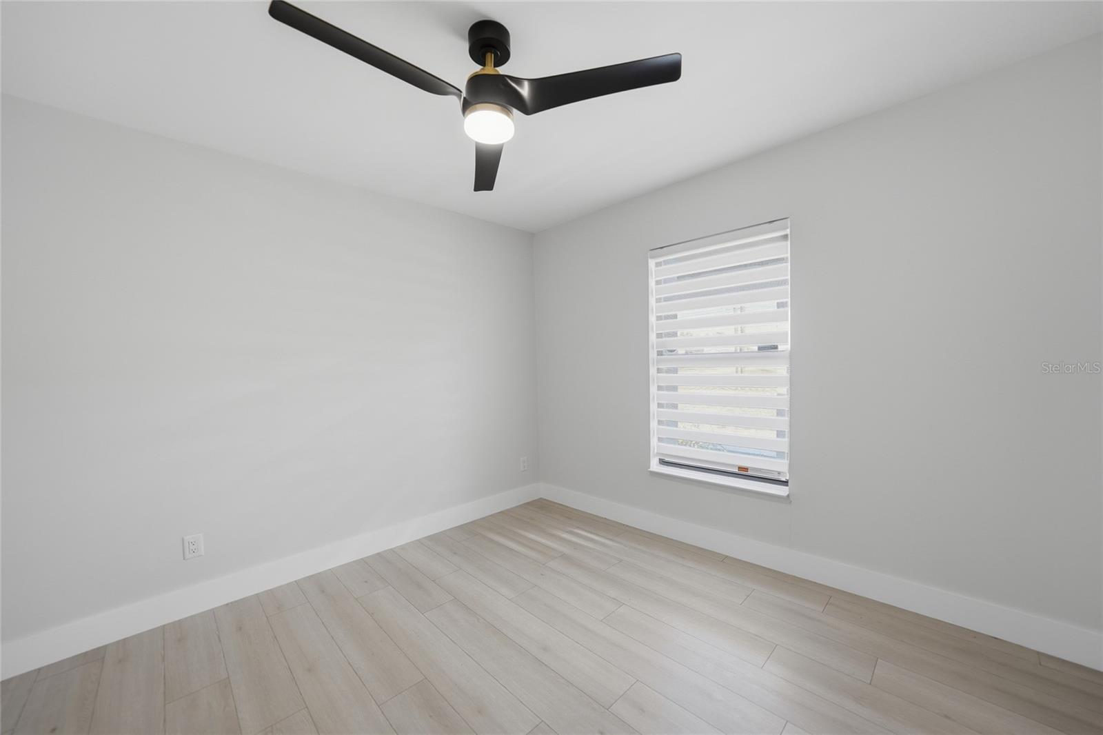 5009 JODY AVE — photo 12