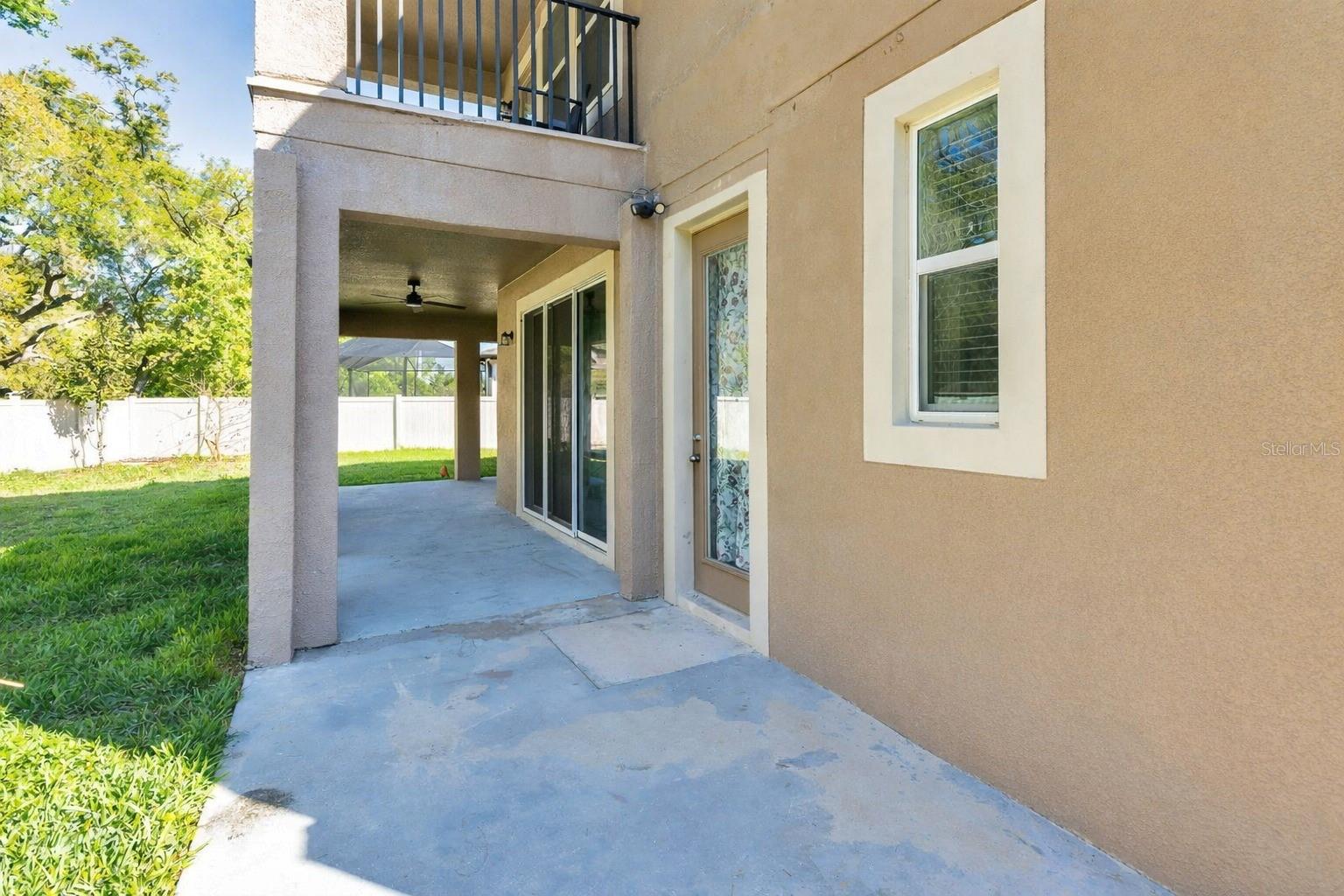 30068 SKYLARK DR — photo 35