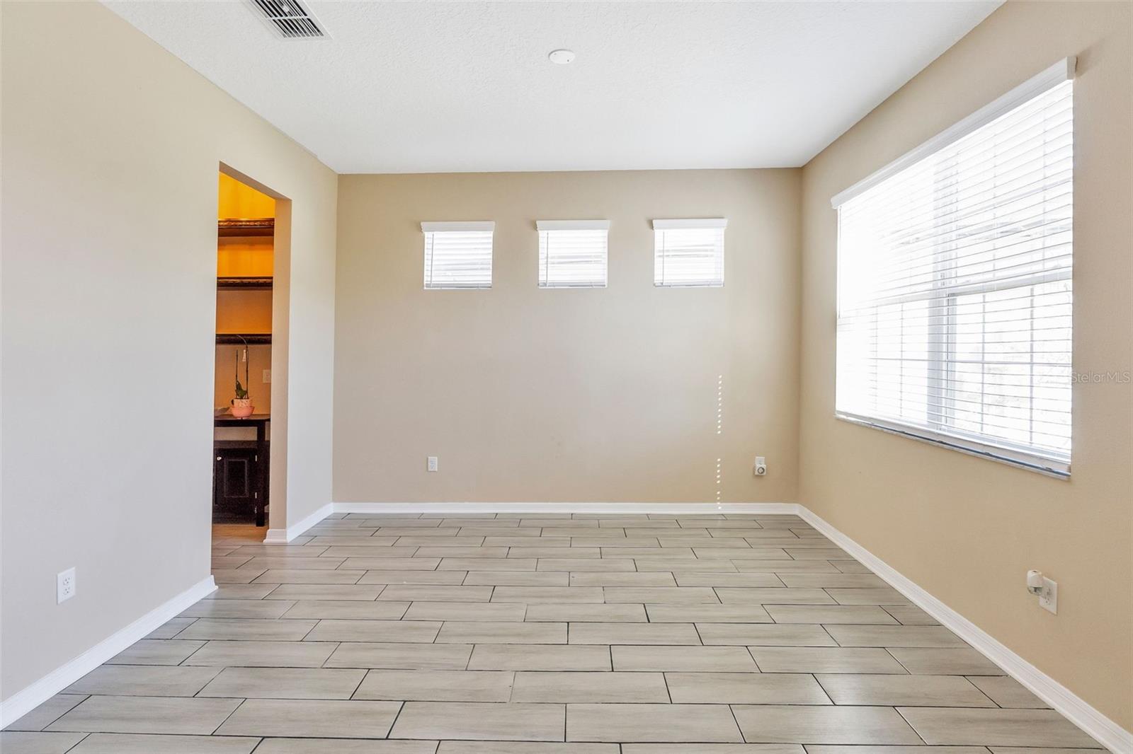 30068 SKYLARK DR — photo 5
