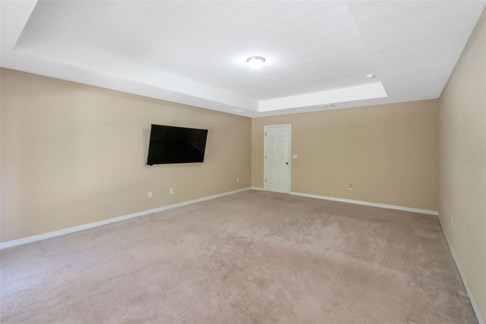 30068 SKYLARK DR — photo 23