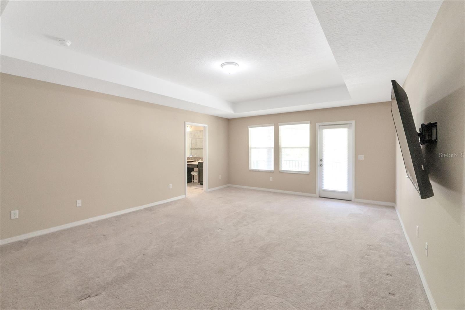 30068 SKYLARK DR — photo 24