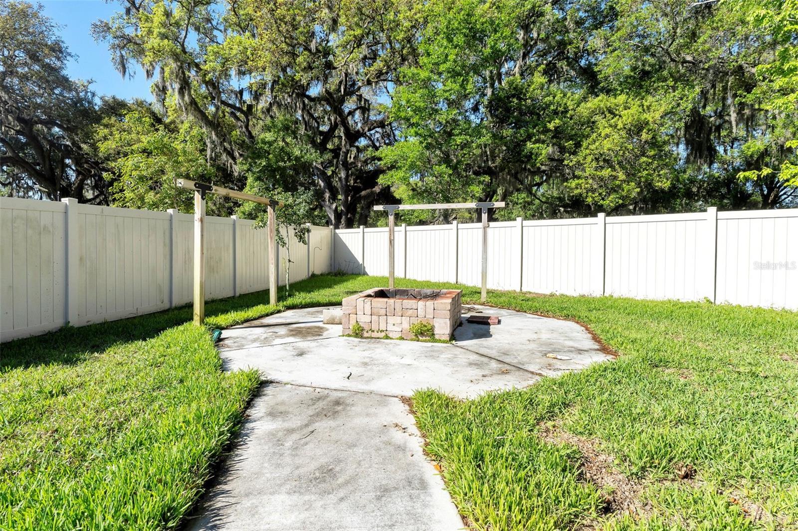 30068 SKYLARK DR — photo 41