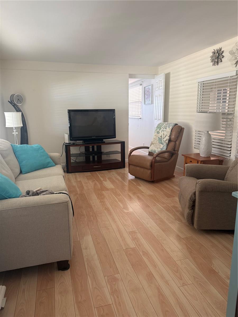 716 CAREFREE — photo 3
