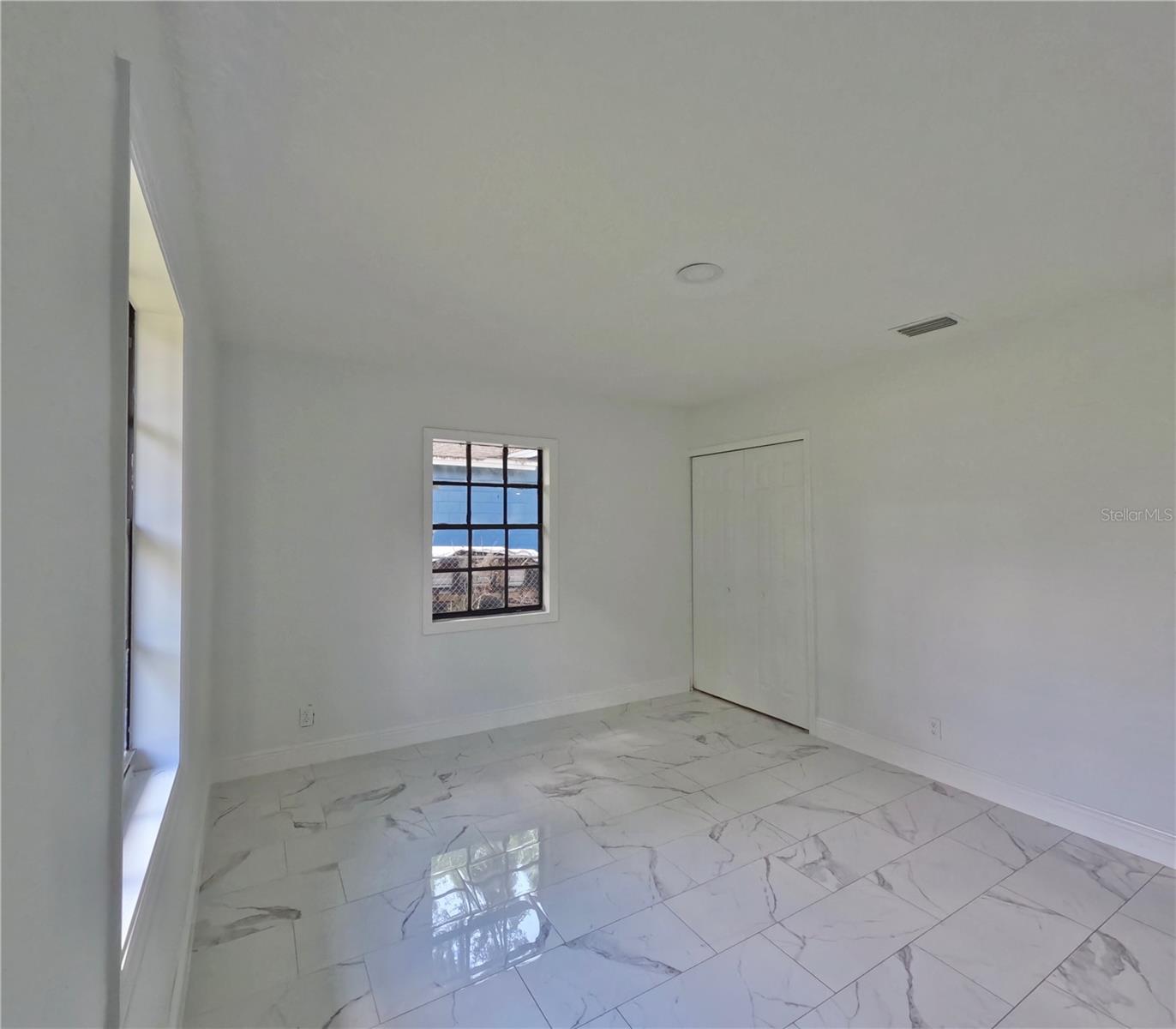 1103 N PENNSYLVANIA AVE — photo 34