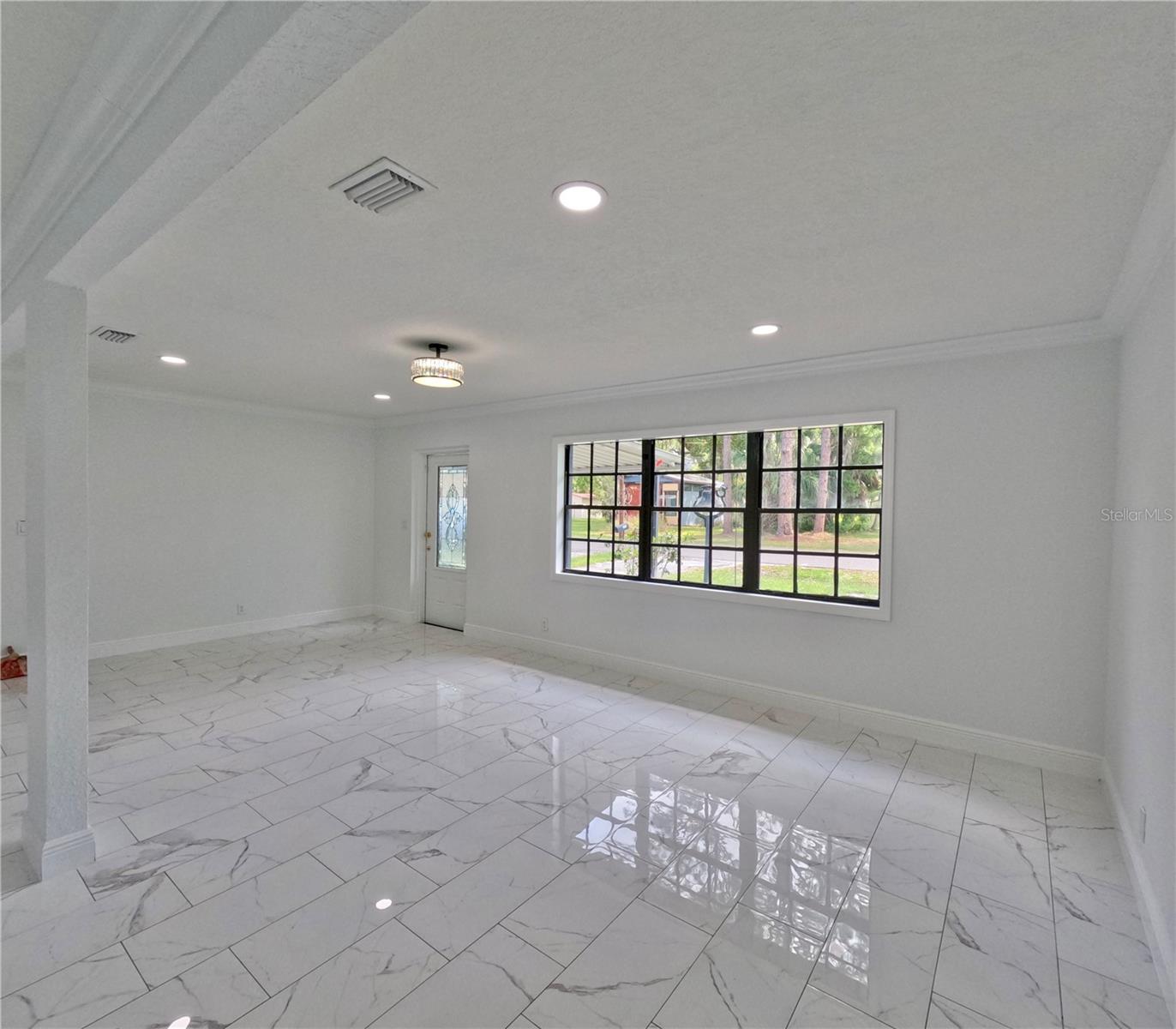1103 N PENNSYLVANIA AVE — photo 19