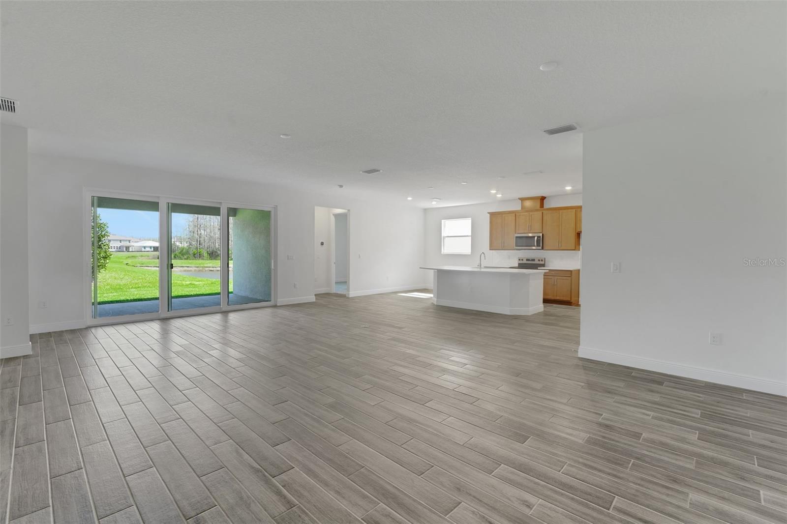 17527 VALLEYWOOD PKWY — photo 14