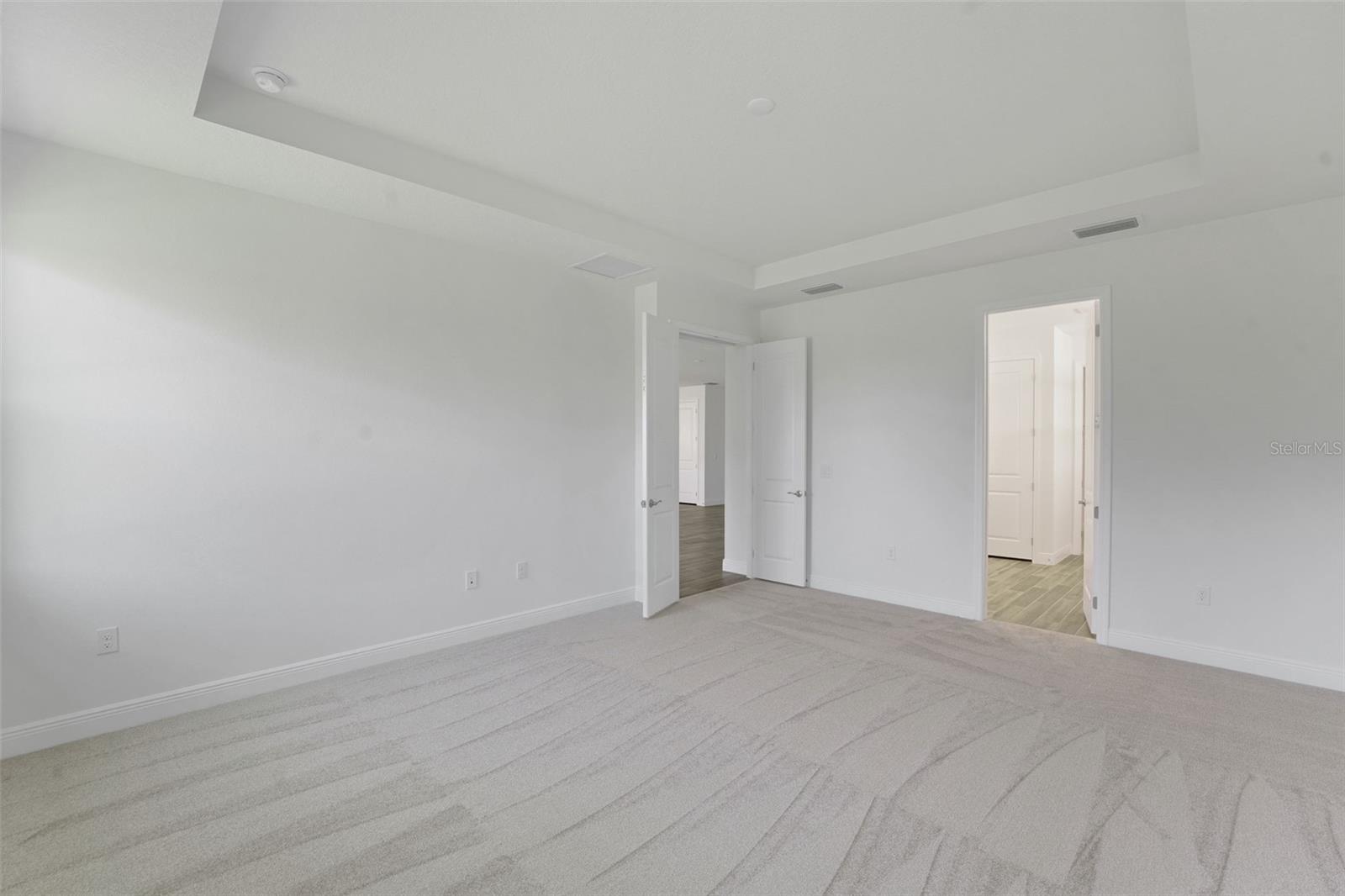 17527 VALLEYWOOD PKWY — photo 28