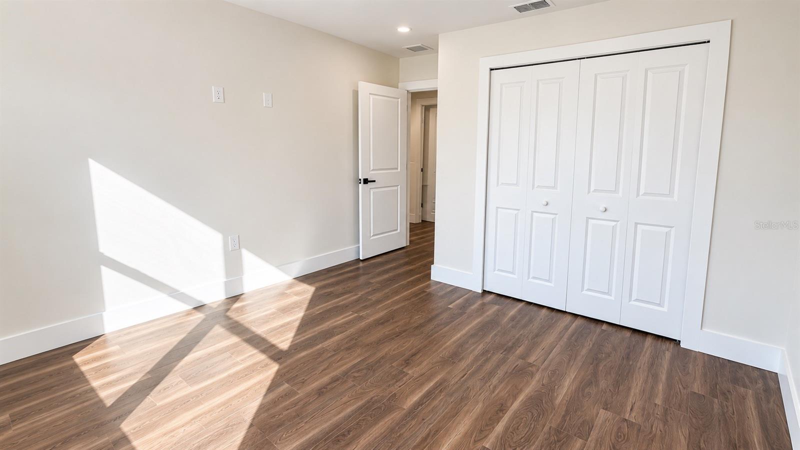 3067 QUARTER ST — photo 30