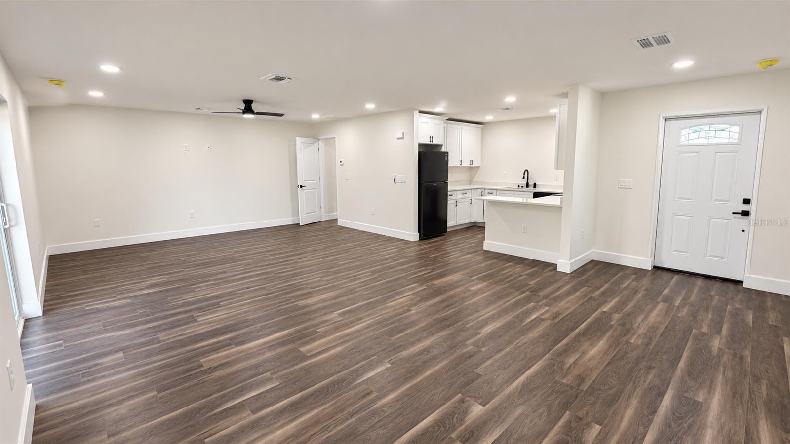 3067 QUARTER ST — photo 3