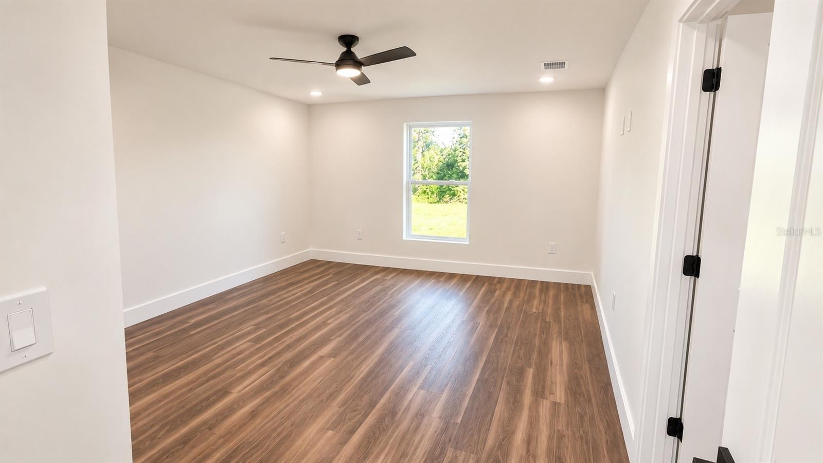3067 QUARTER ST — photo 14
