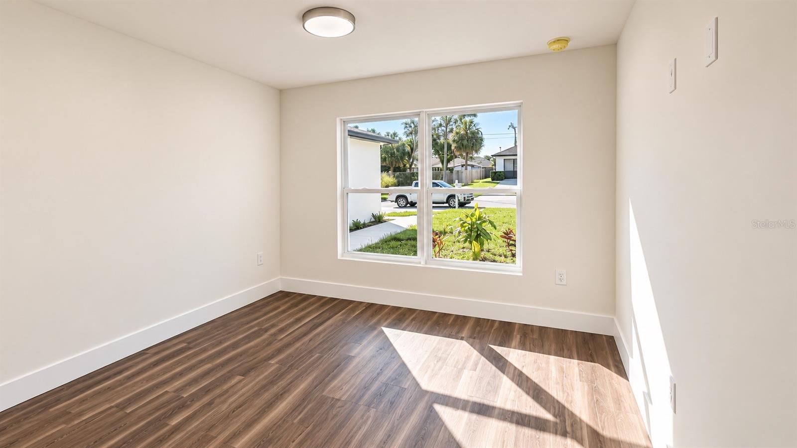 3067 QUARTER ST — photo 28