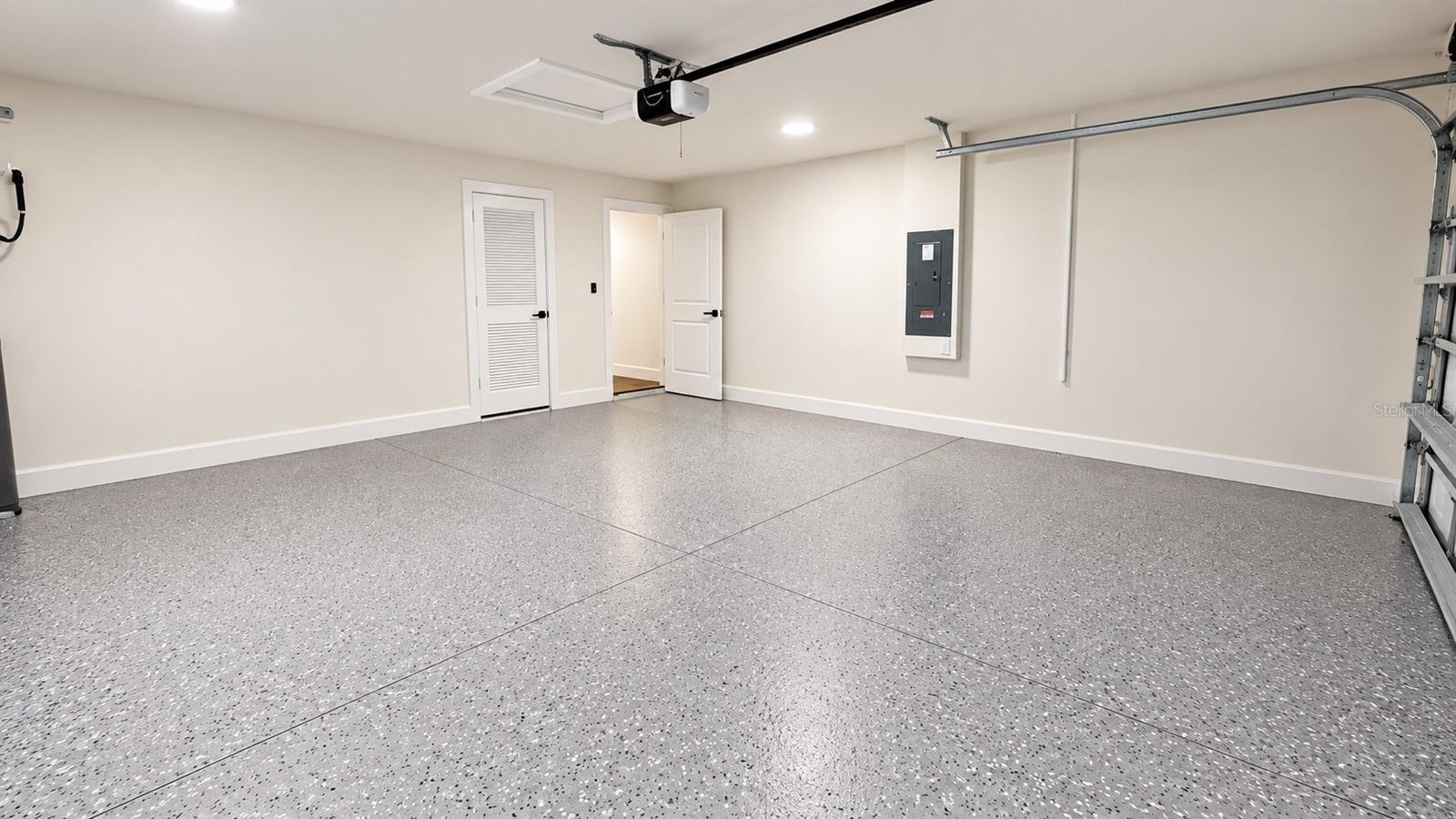 3067 QUARTER ST — photo 36