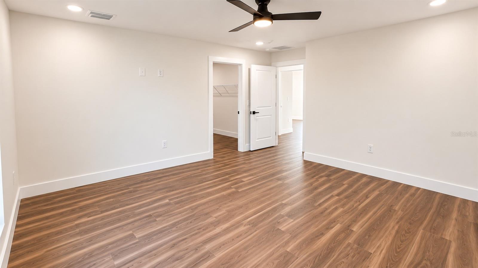 3067 QUARTER ST — photo 15