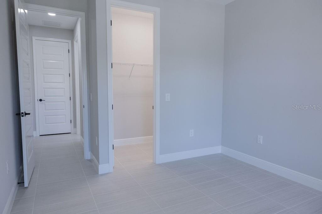 8100 SLIPWAY DR — photo 23