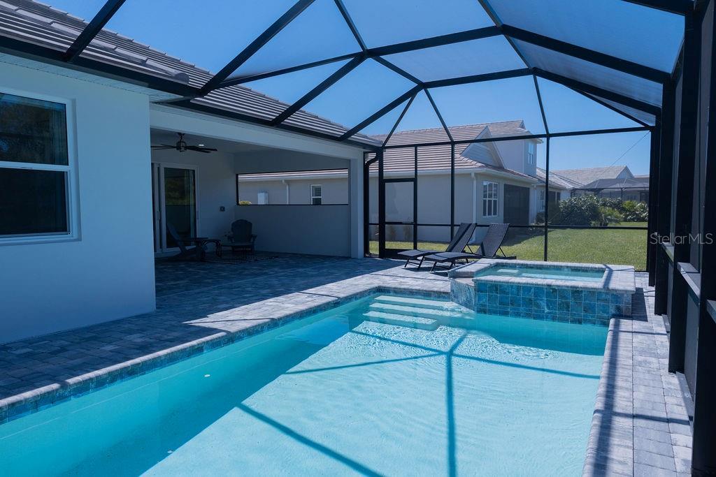 8100 SLIPWAY DR — photo 32
