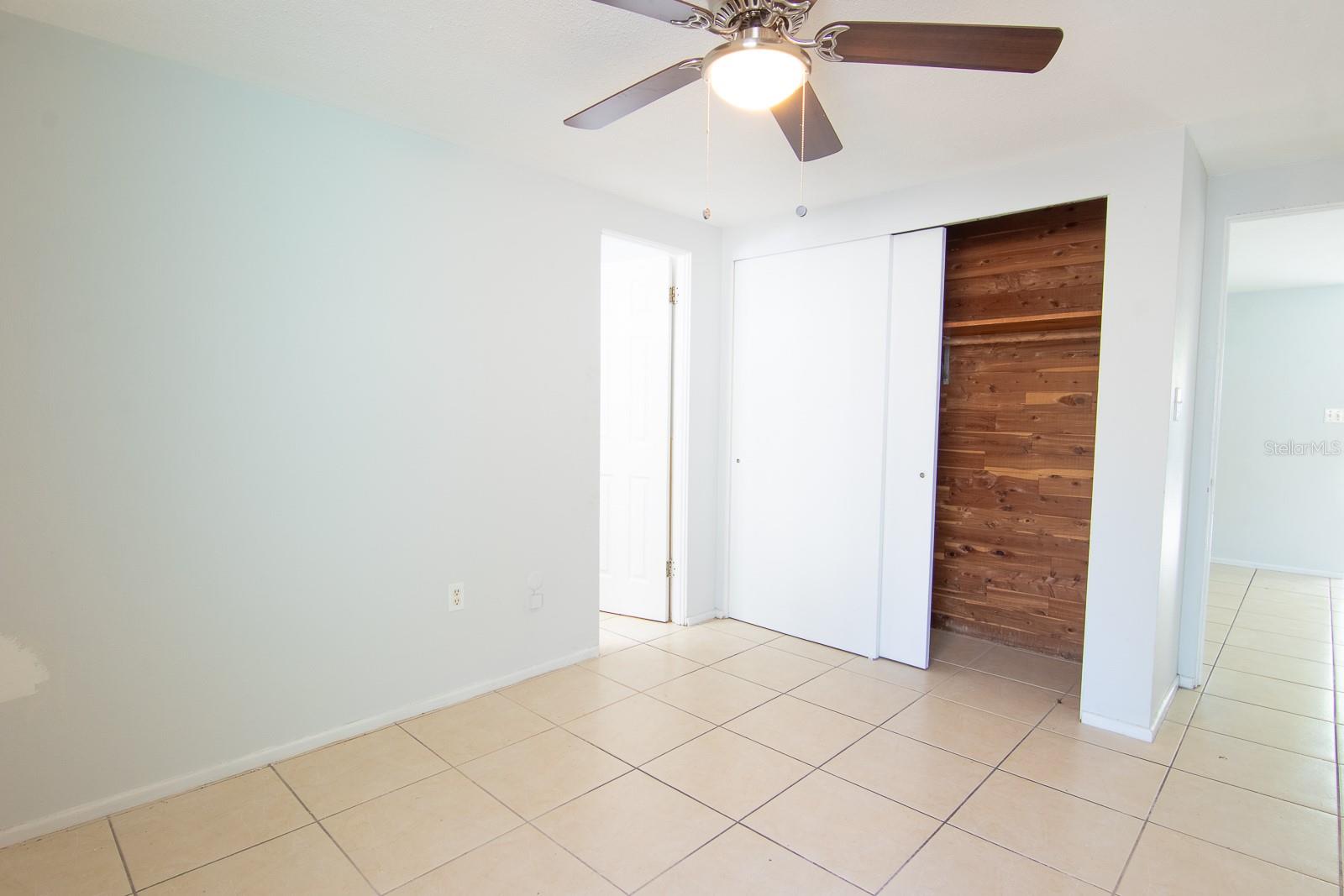 610 N EAST AVE — photo 31
