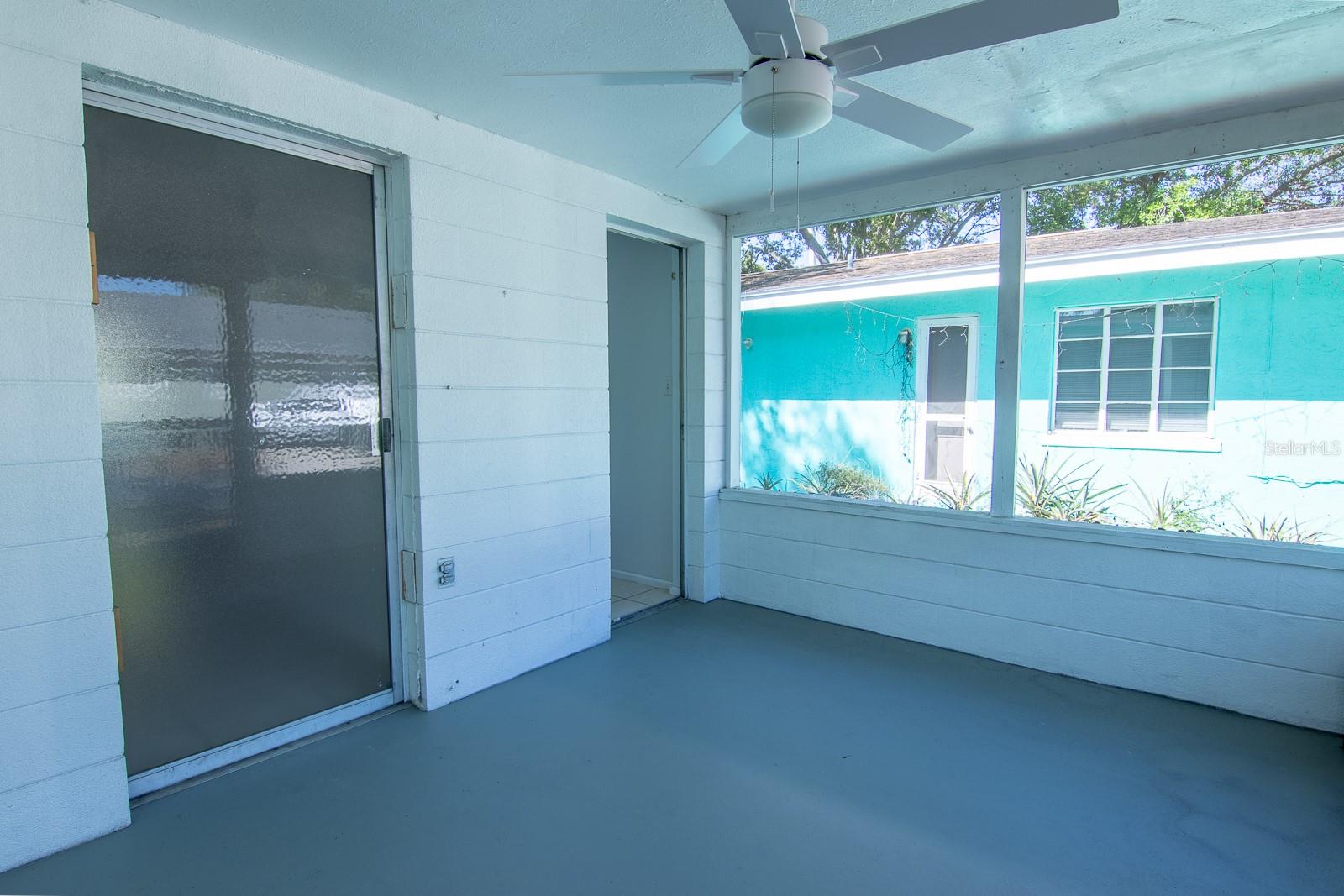 610 N EAST AVE — photo 35