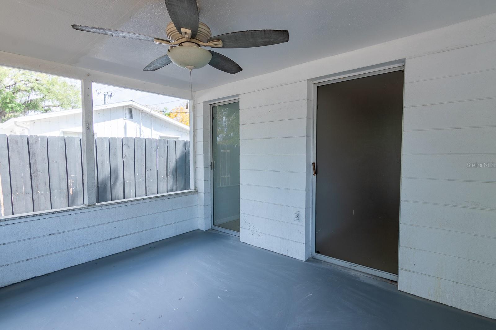 610 N EAST AVE — photo 51