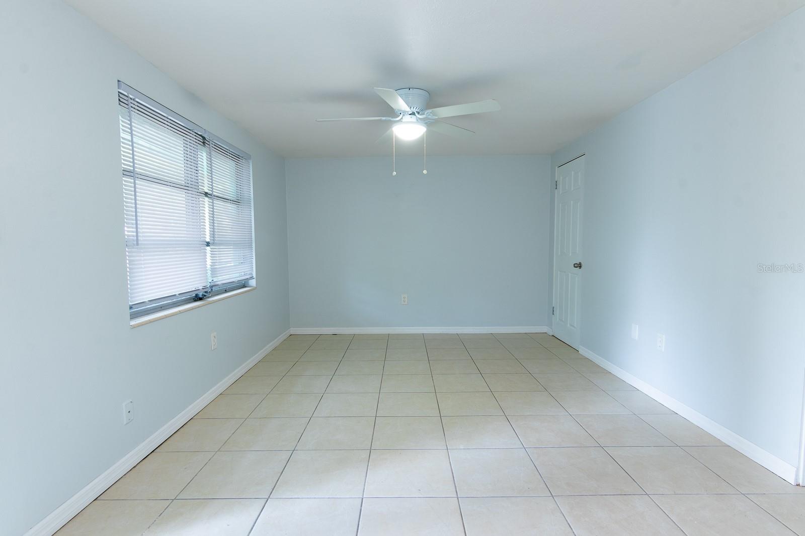 610 N EAST AVE — photo 40