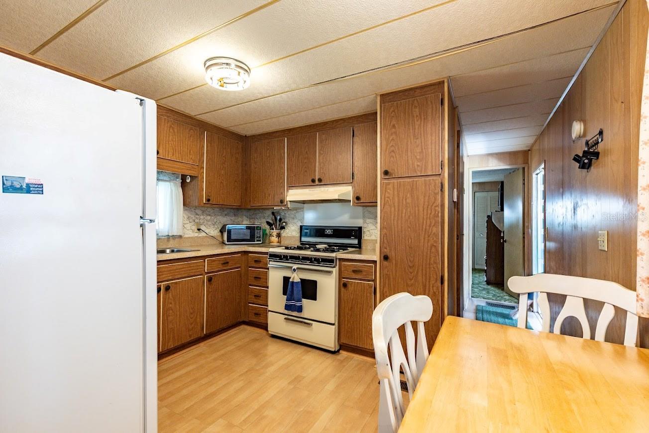 5330 BETMAR DR — photo 11