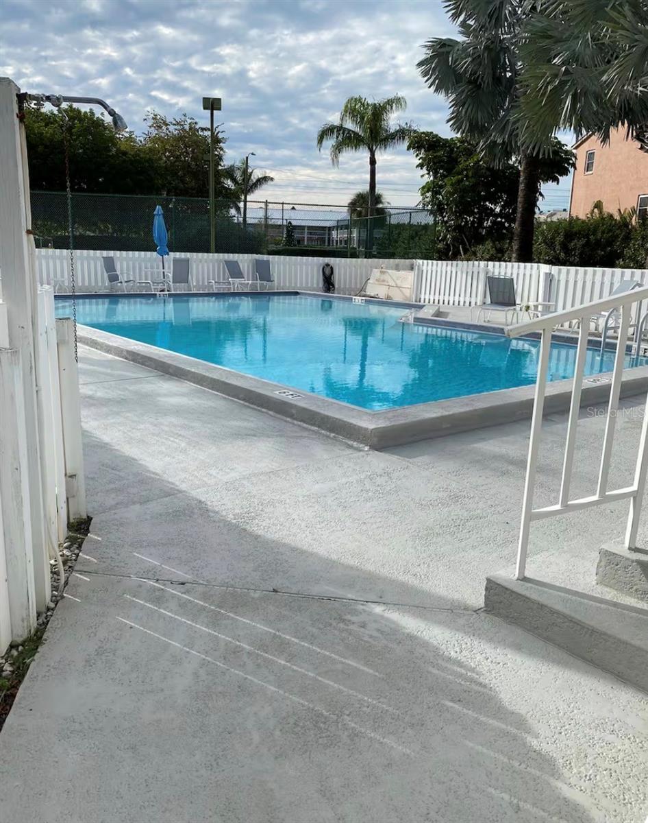 1125 PINELLAS BAYWAY S #201 furnished — photo 4