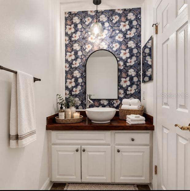 1584 OAK LANE — photo 54