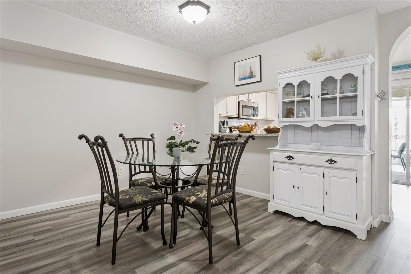 425 KENSINGTON LAKE CIR — photo 6