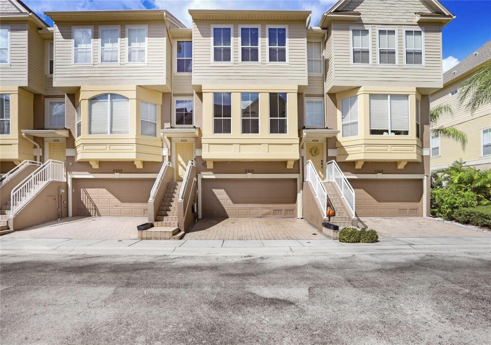 4326 SPINNAKER COVE LN — photo 2