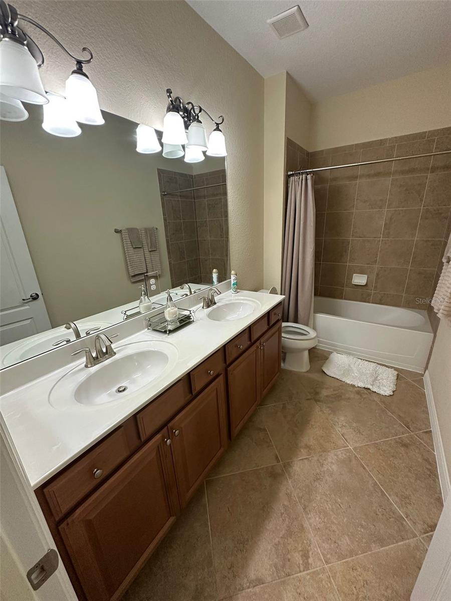 13235 AMERIGO LN — photo 8