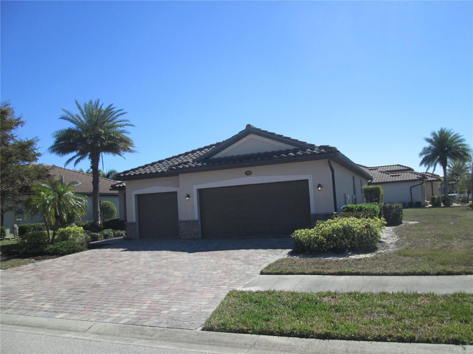 13235 AMERIGO LN — photo 2