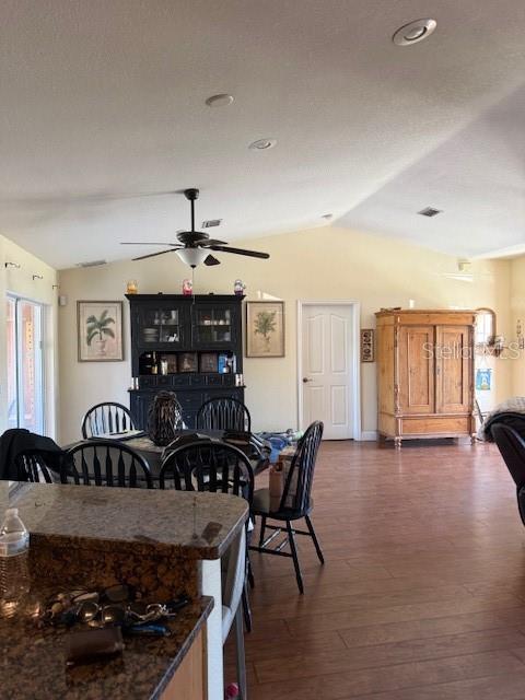 4624 FLAMLAU AVE — photo 3