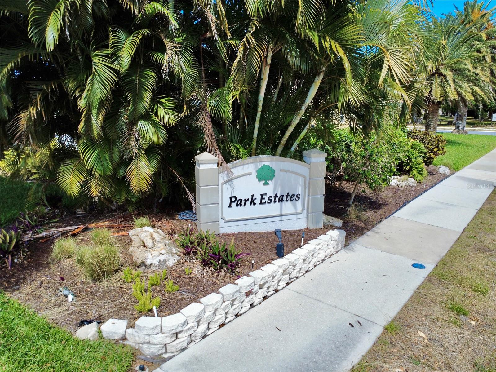 565 PARK ESTATES SQ — photo 8