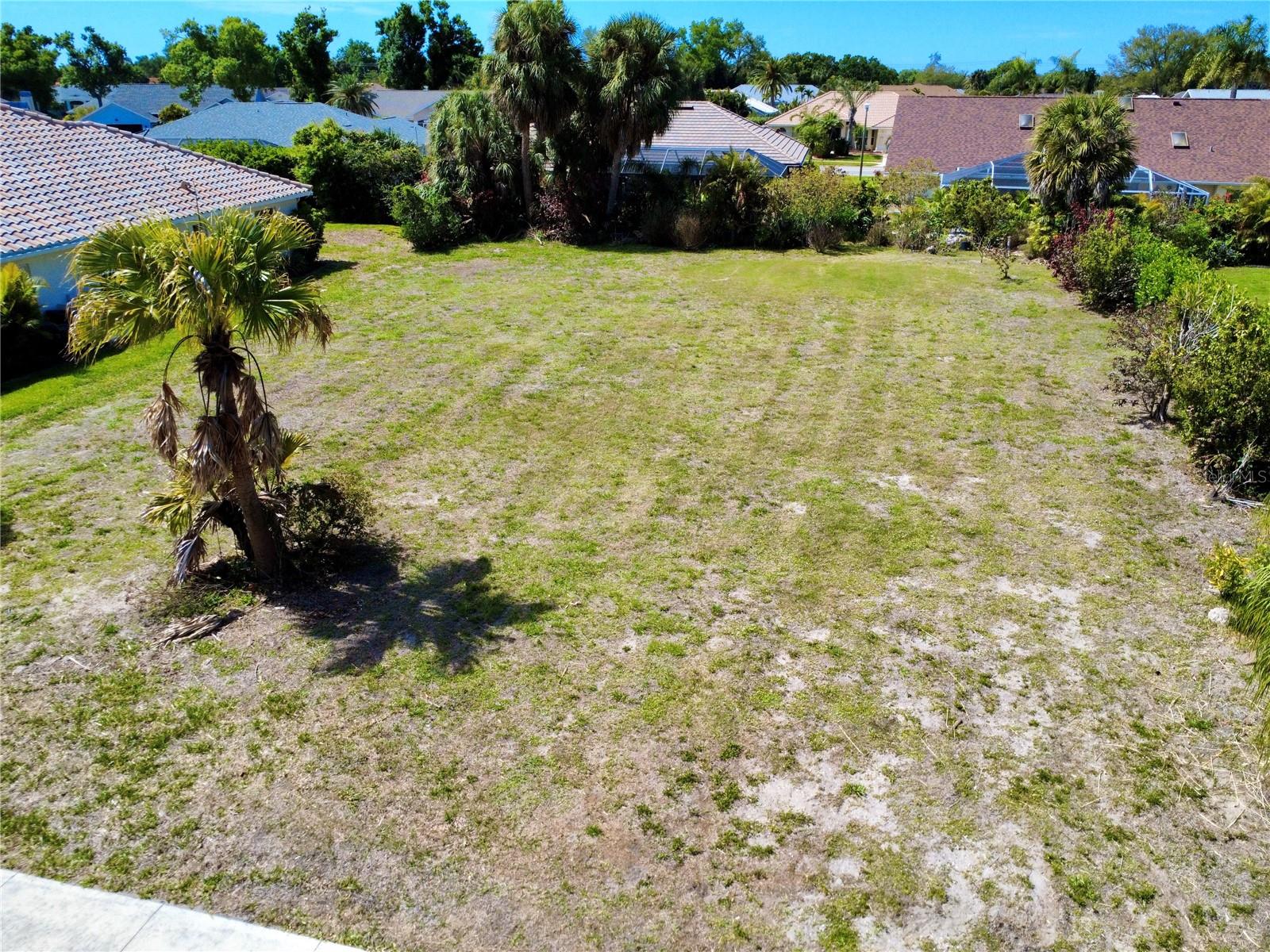 565 PARK ESTATES SQ — photo 6