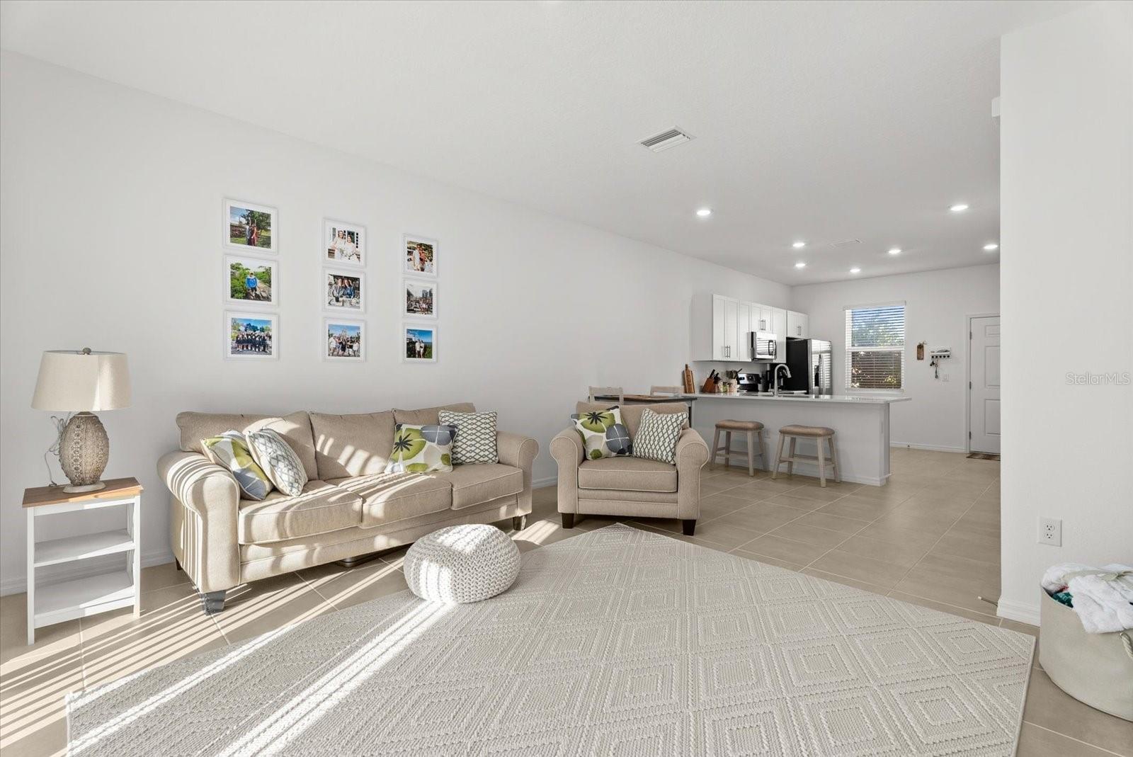 8780 DAYBREAK ST — photo 4