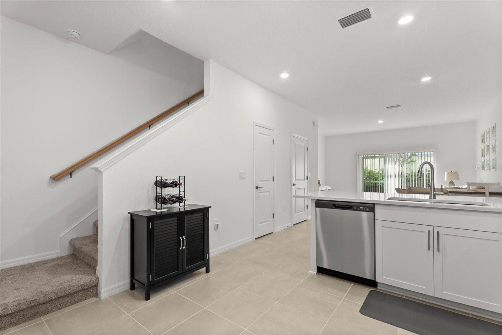 8780 DAYBREAK ST — photo 6