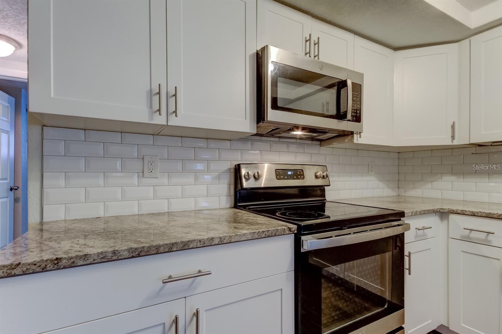 7144 FAIRFAX DR — photo 17