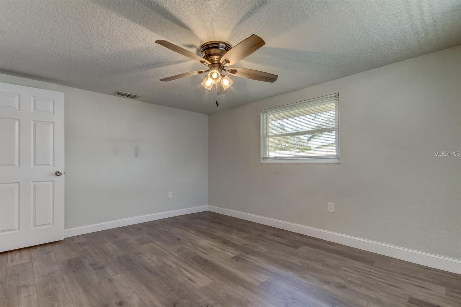 7144 FAIRFAX DR — photo 35