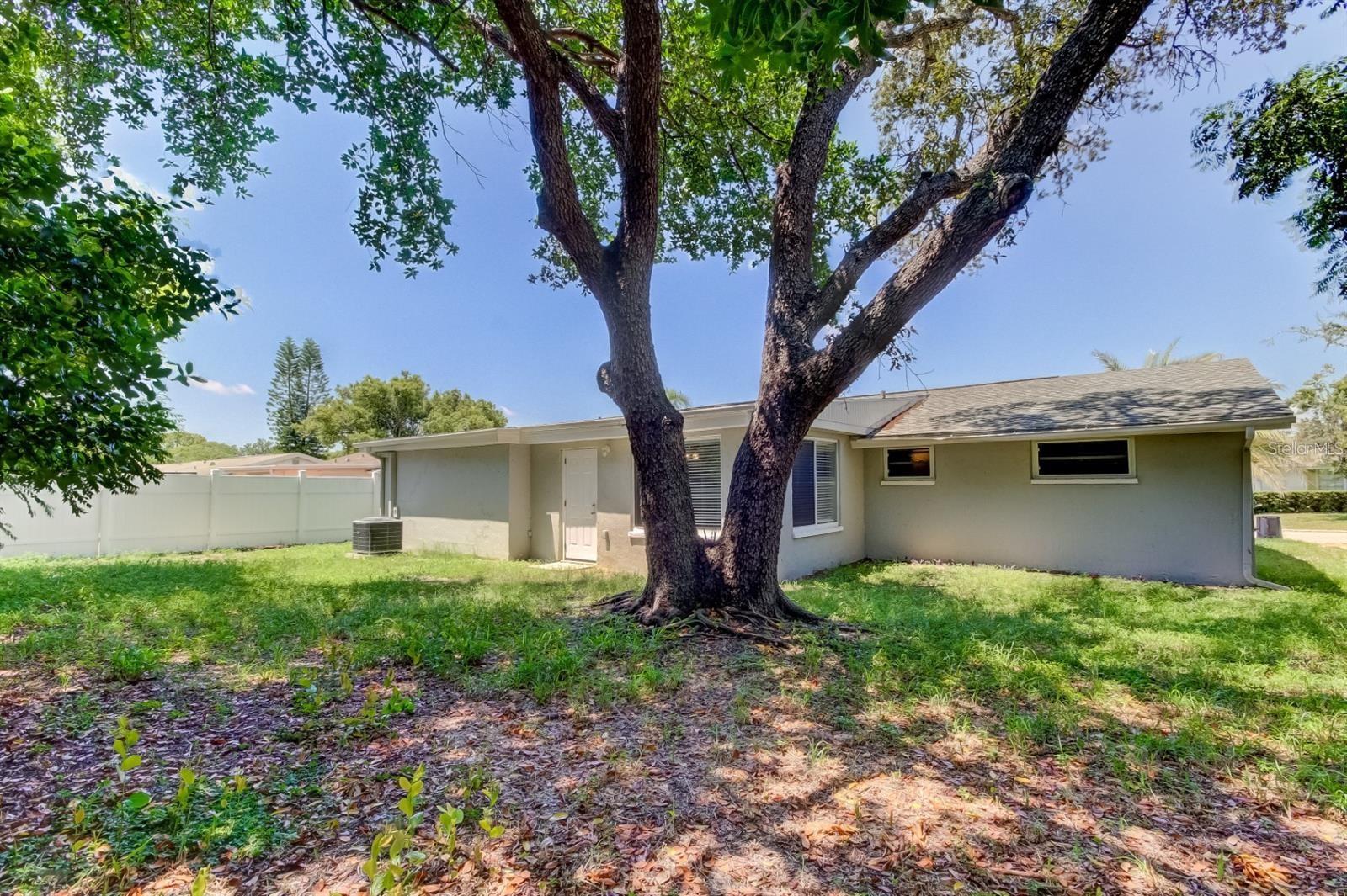 7144 FAIRFAX DR — photo 46