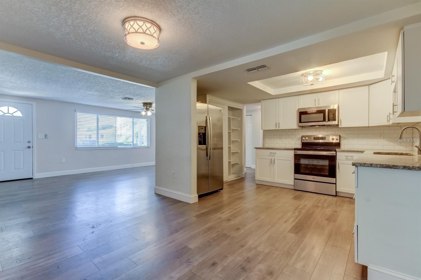 7144 FAIRFAX DR — photo 12