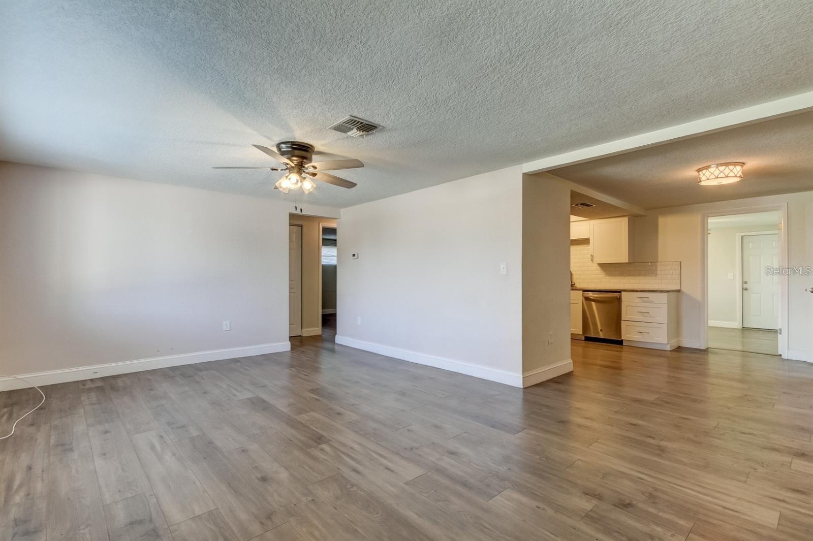 7144 FAIRFAX DR — photo 3