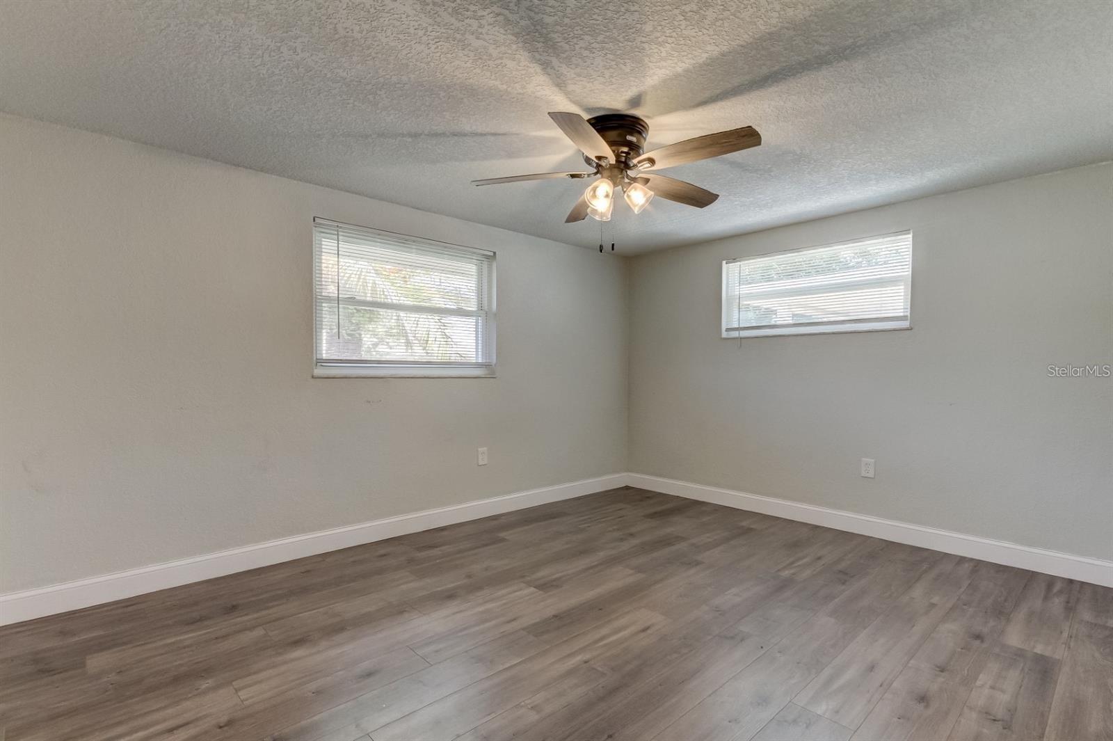 7144 FAIRFAX DR — photo 32